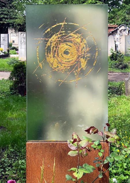 Grabstele Haidhauser Friedhofhof Grabstele Haidhauser Friedhof